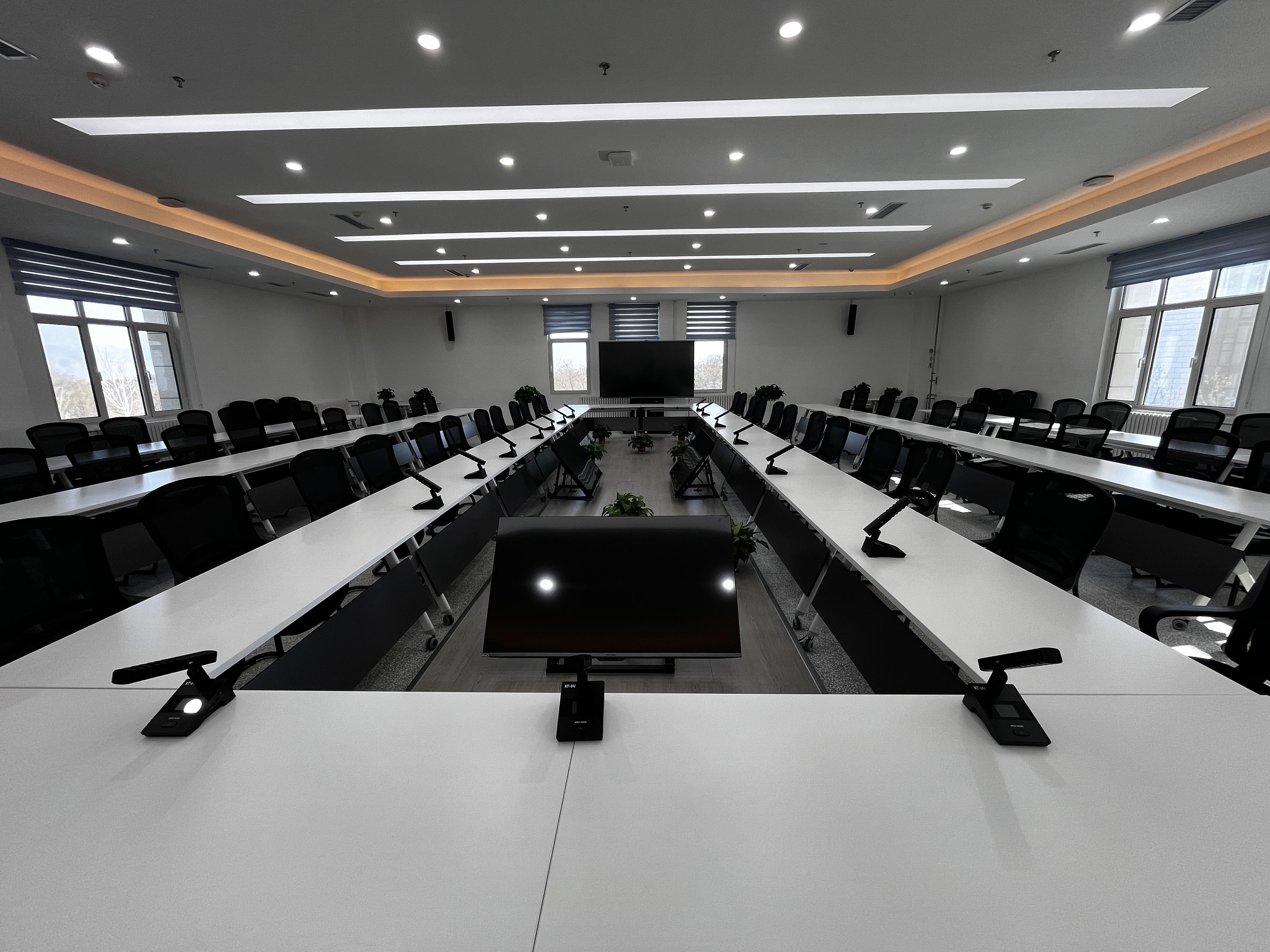 ABUIABACGAAgveDEwgYou-C6_wUwwB840Bc